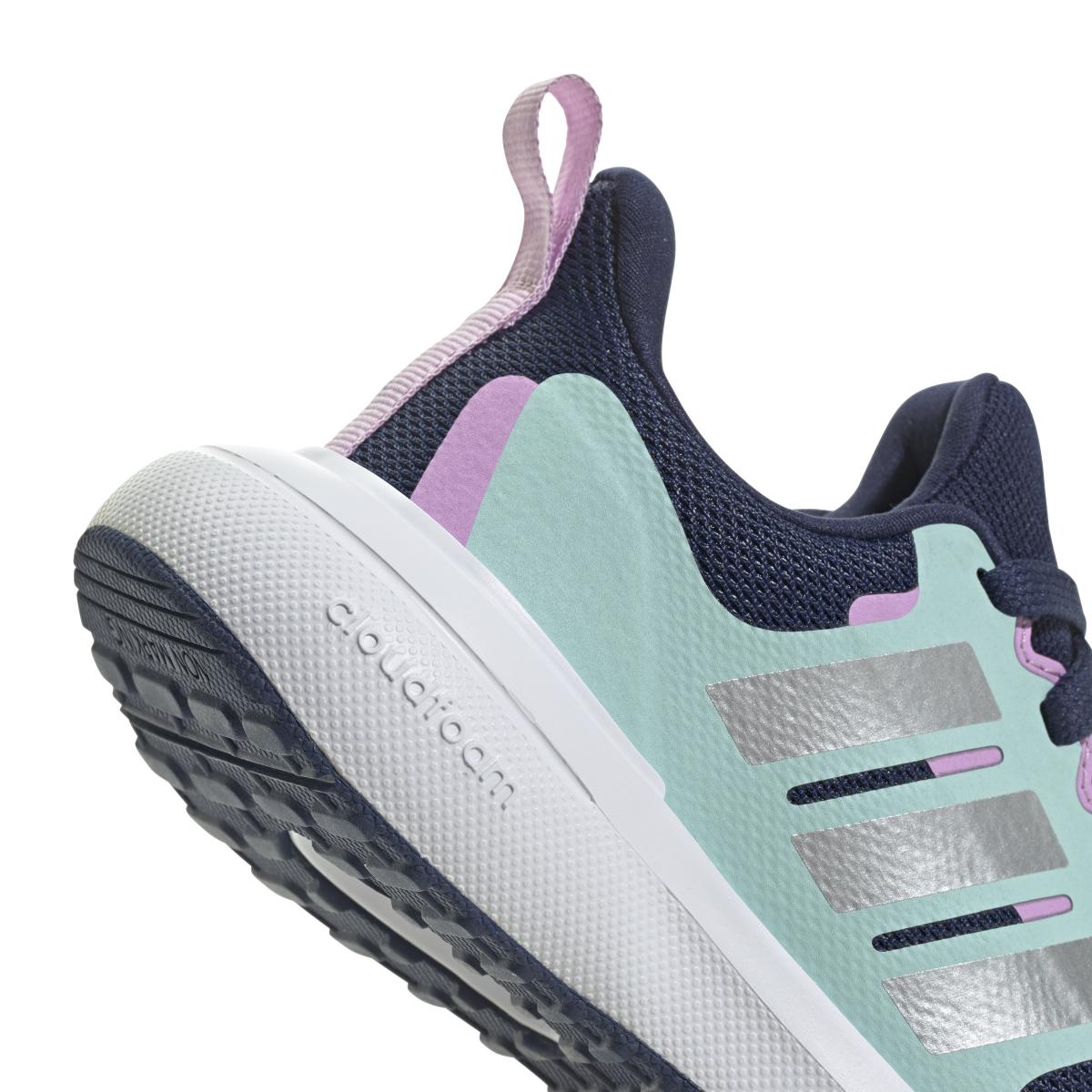 product/2/0/2025_09_adidas_ie1082_8_footwear_photography_detail_view_1_white.jpg
