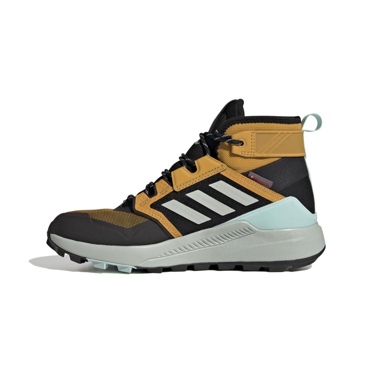 product/2/0/2025_09_adidas_ig7538_5_footwear_photography_side_medial_center_view_white.jpg