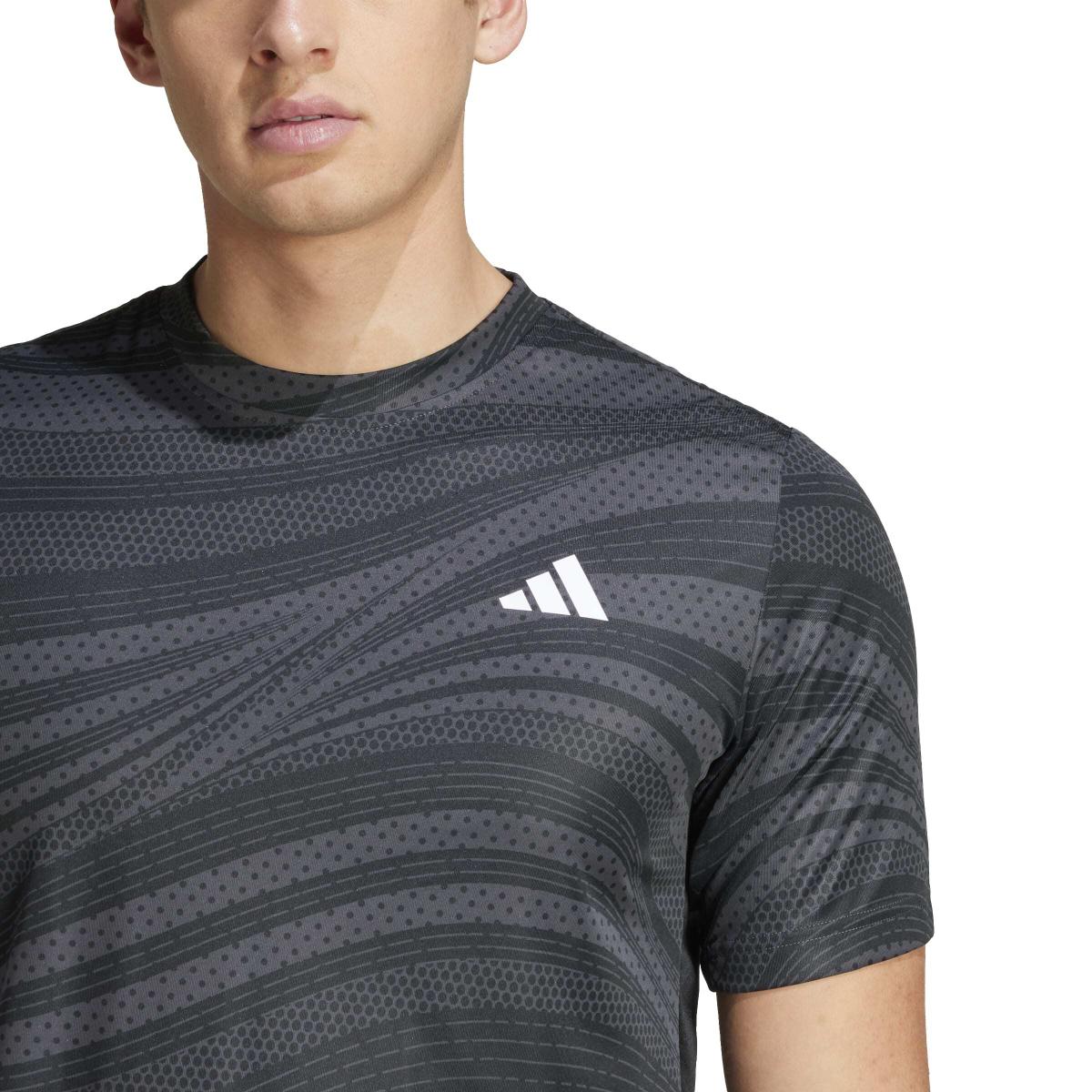 product/2/0/2025_09_adidas_jf8422_6_apparel_on_model_detail_view_1_white.jpg