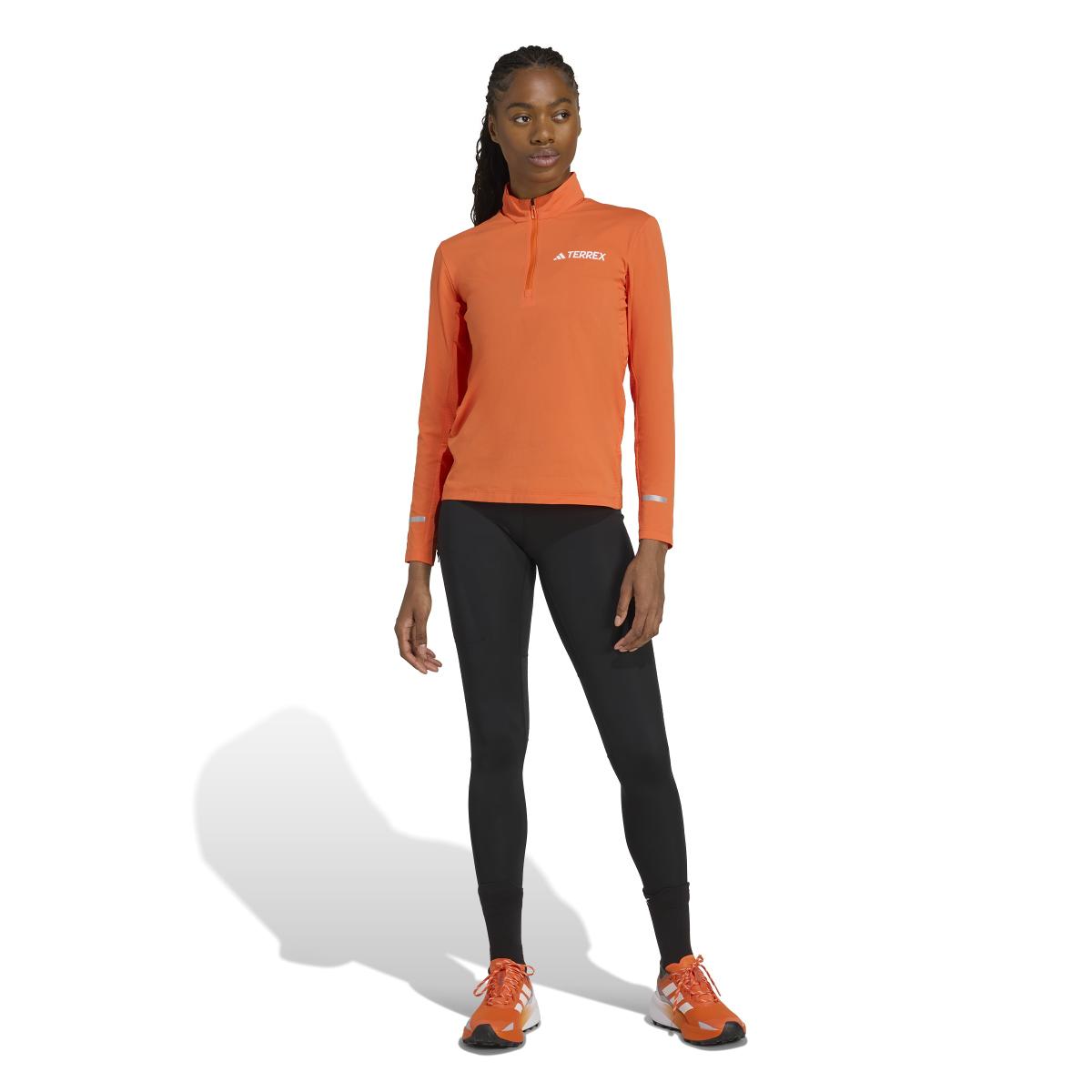 product/2/0/2025_adidas_jm0585_5_apparel_on_model_standard_outfit_view_white.jpg