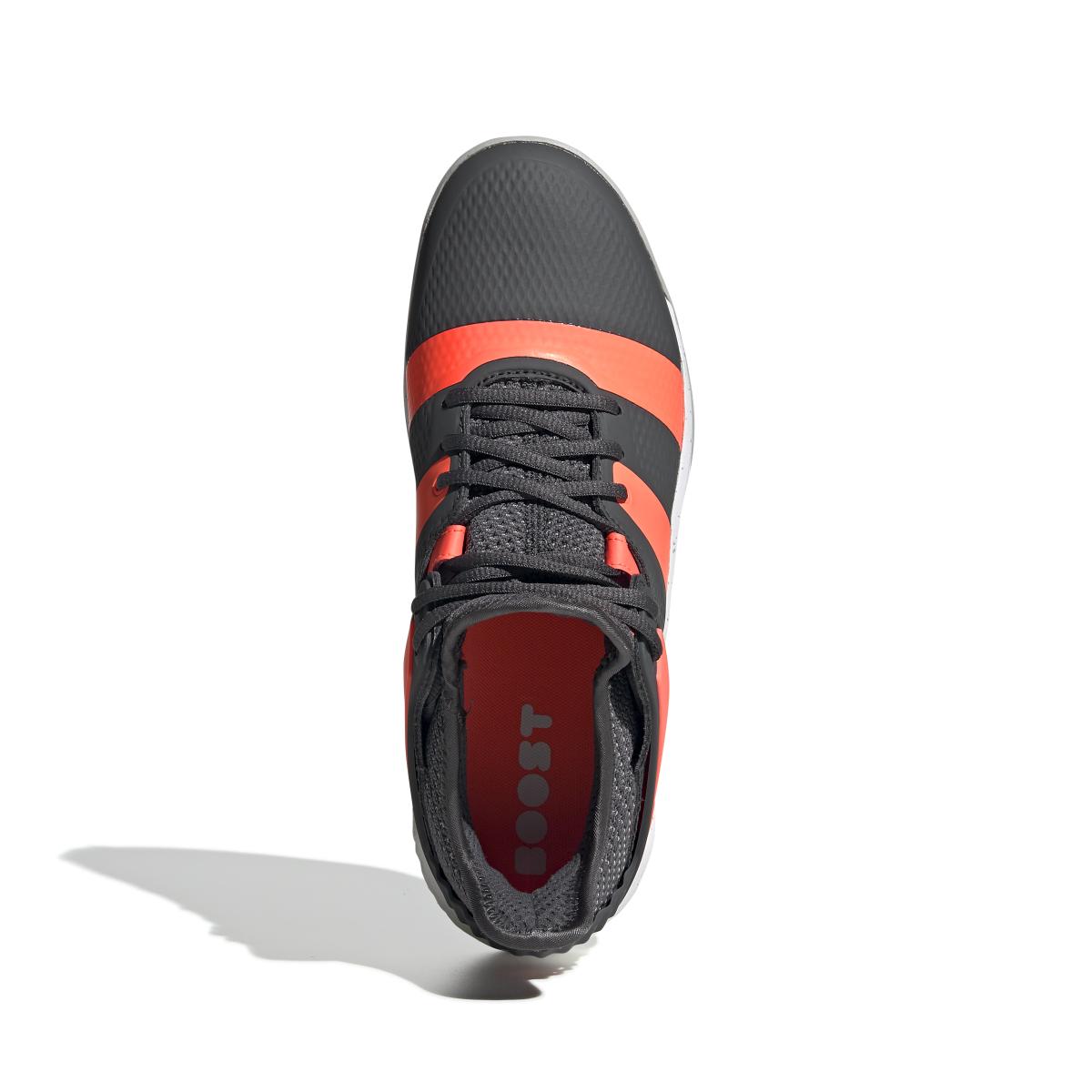 product/a/d/adidas_eh0843_3_footwear_photography_top_portrait_view_white_000.jpg