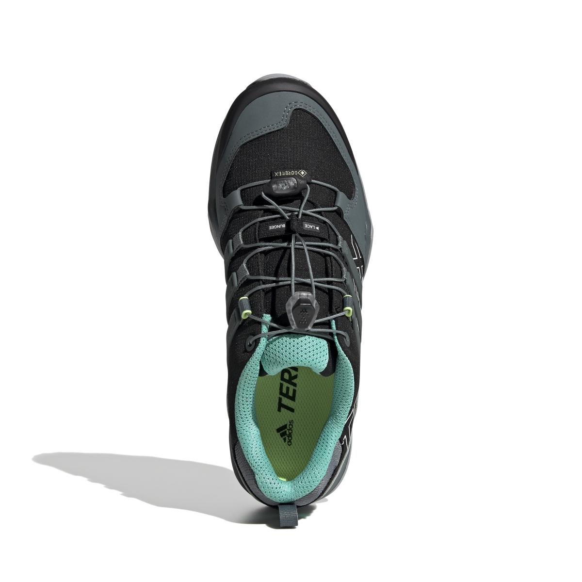 product/a/d/adidas_fx4681_3_footwear_photography_top_portrait_view_white_000.jpg