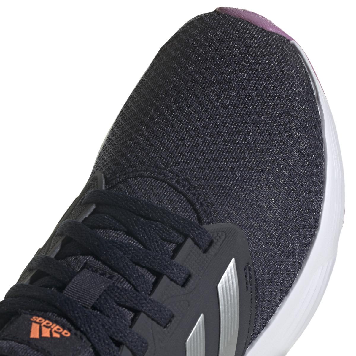 product/a/d/adidas_gw4137_8_footwear_photography_detail_view_1_white_000.jpg