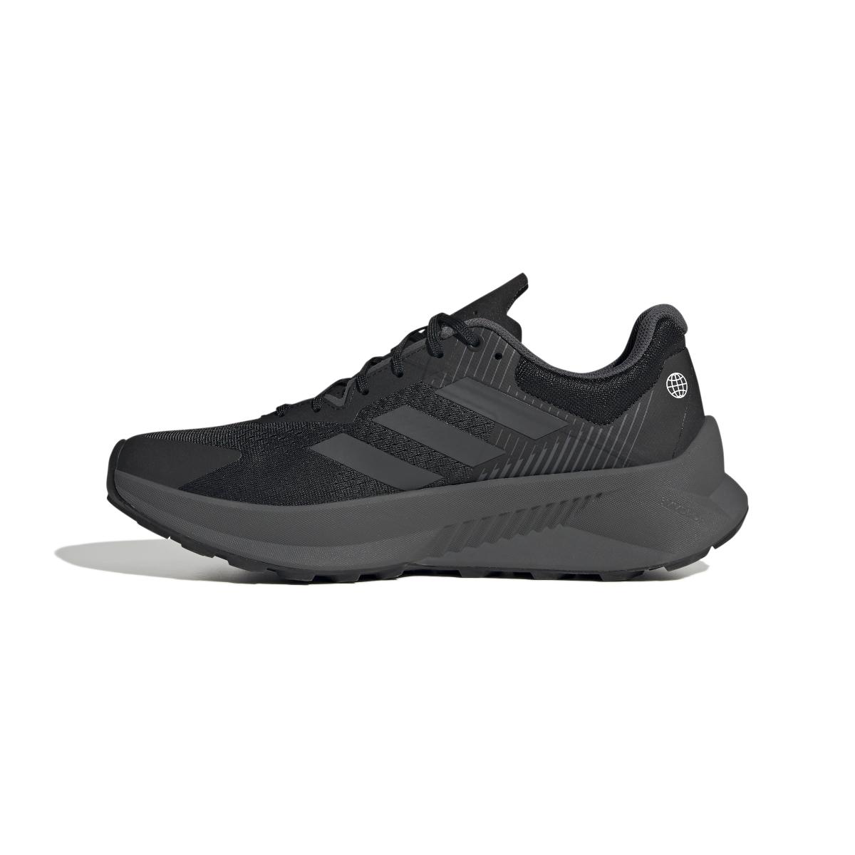 product/a/d/adidas_gx1822_5_footwear_photography_side_medial_center_view_white-nw032224.jpg