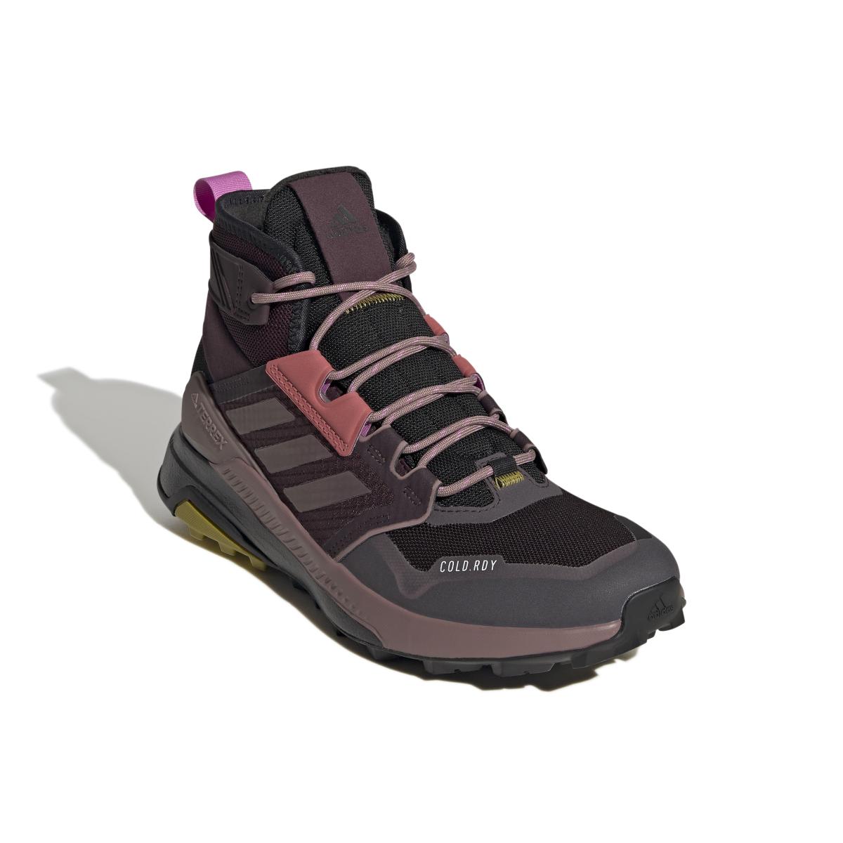 product/a/d/adidas_gy6762_6_footwear_photography_front_lateral_top_view_white_000.jpg