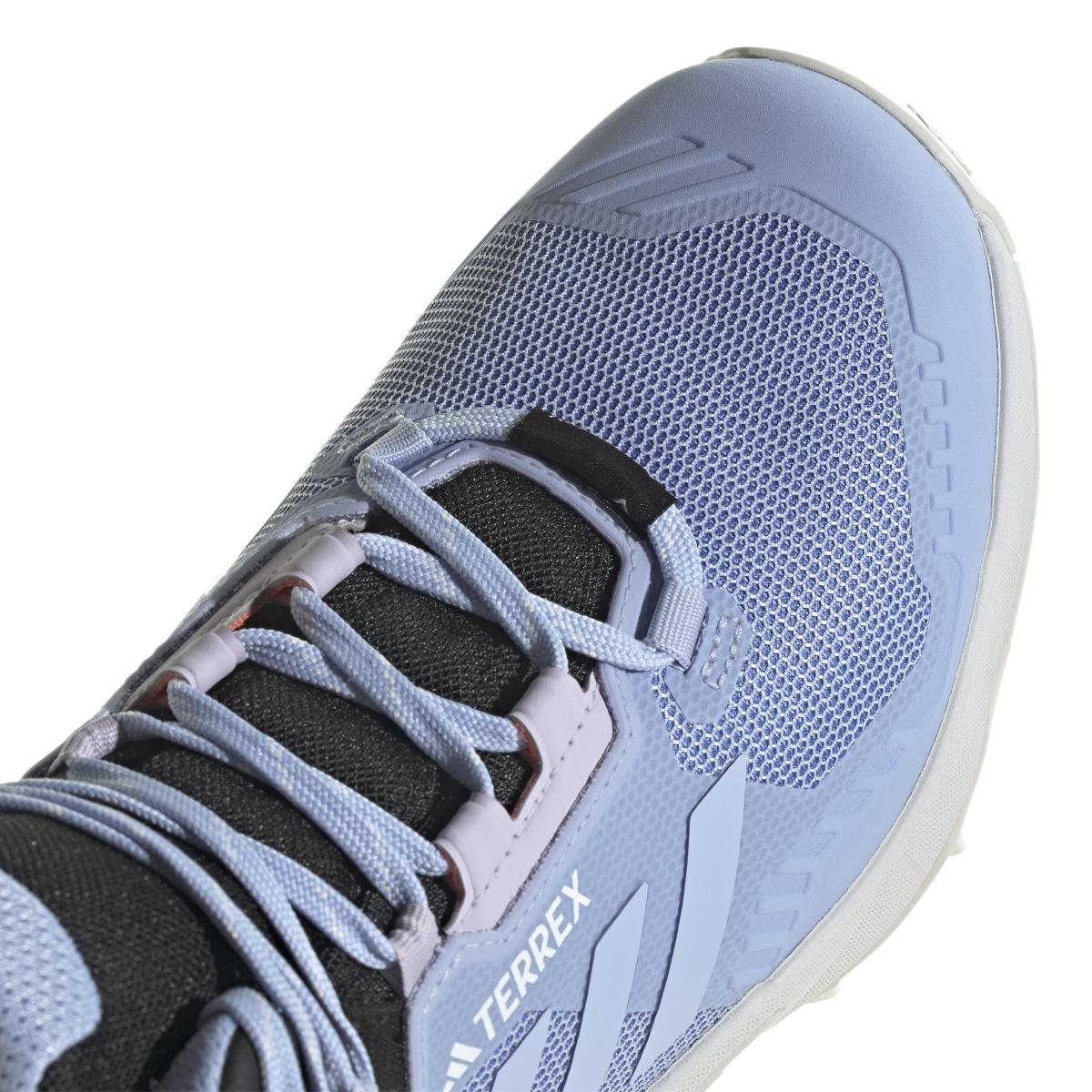 product/a/d/adidas_hp8711_8_footwear_photography_detail_view_1_white_000.jpg