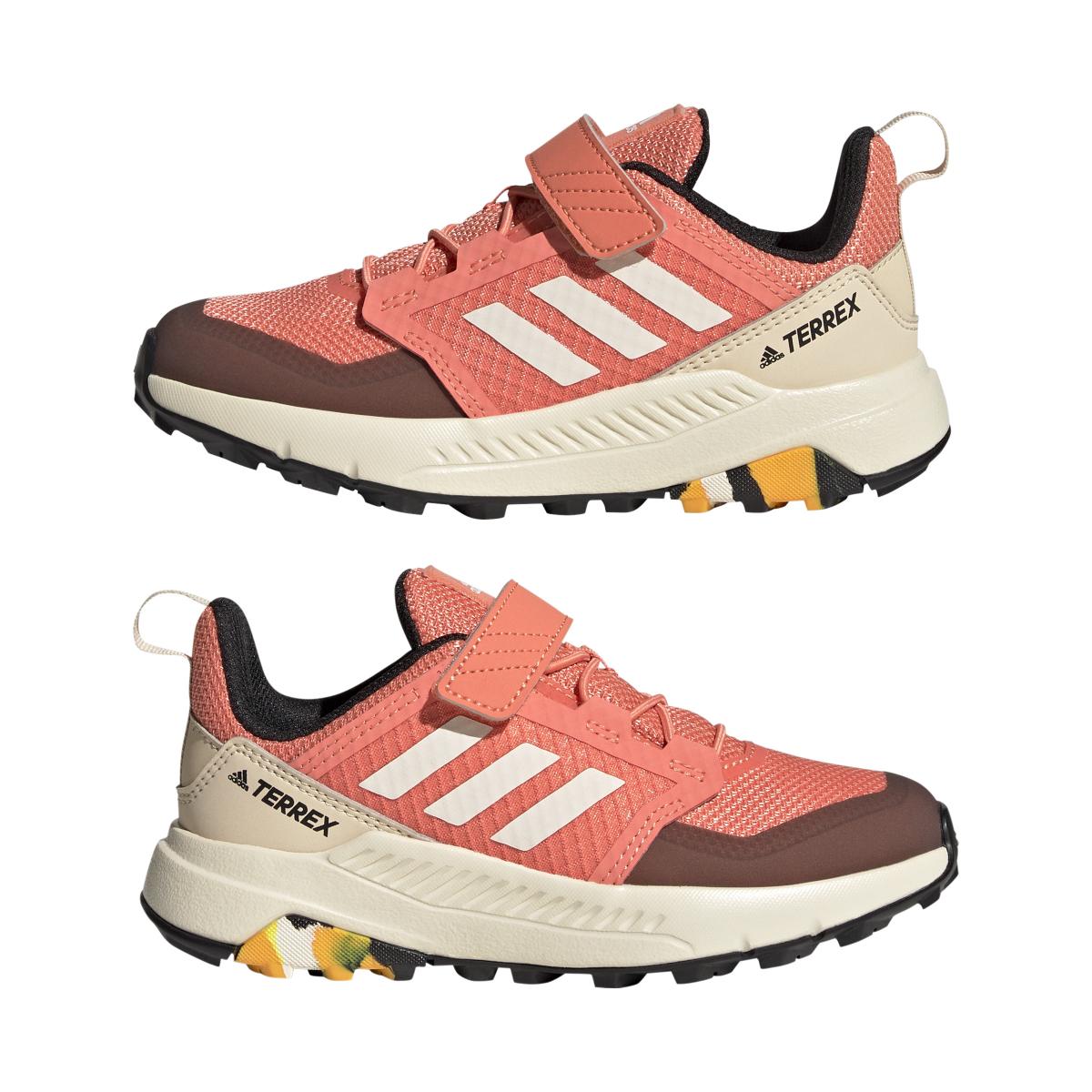 product/a/d/adidas_hq5814_10_footwear_photography_mirrored_pair_view_white_000.jpg