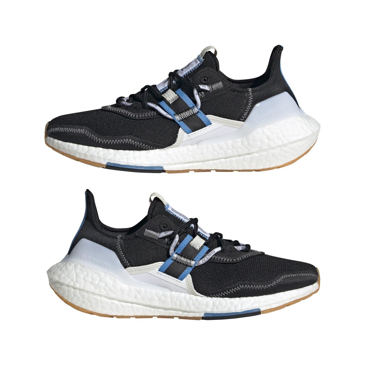 product/a/d/adidas_hq6533_10_footwear_photography_mirrored_pair_view_white.jpg