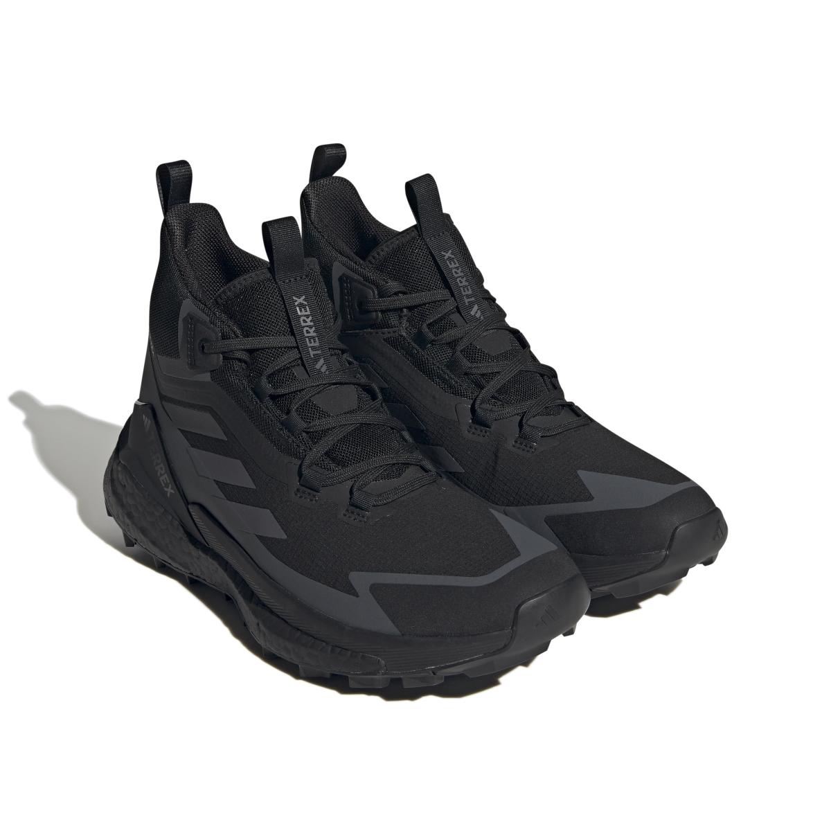 product/a/d/adidas_hq8383_6_footwear_photography_front_lateral_top_view_white.jpg