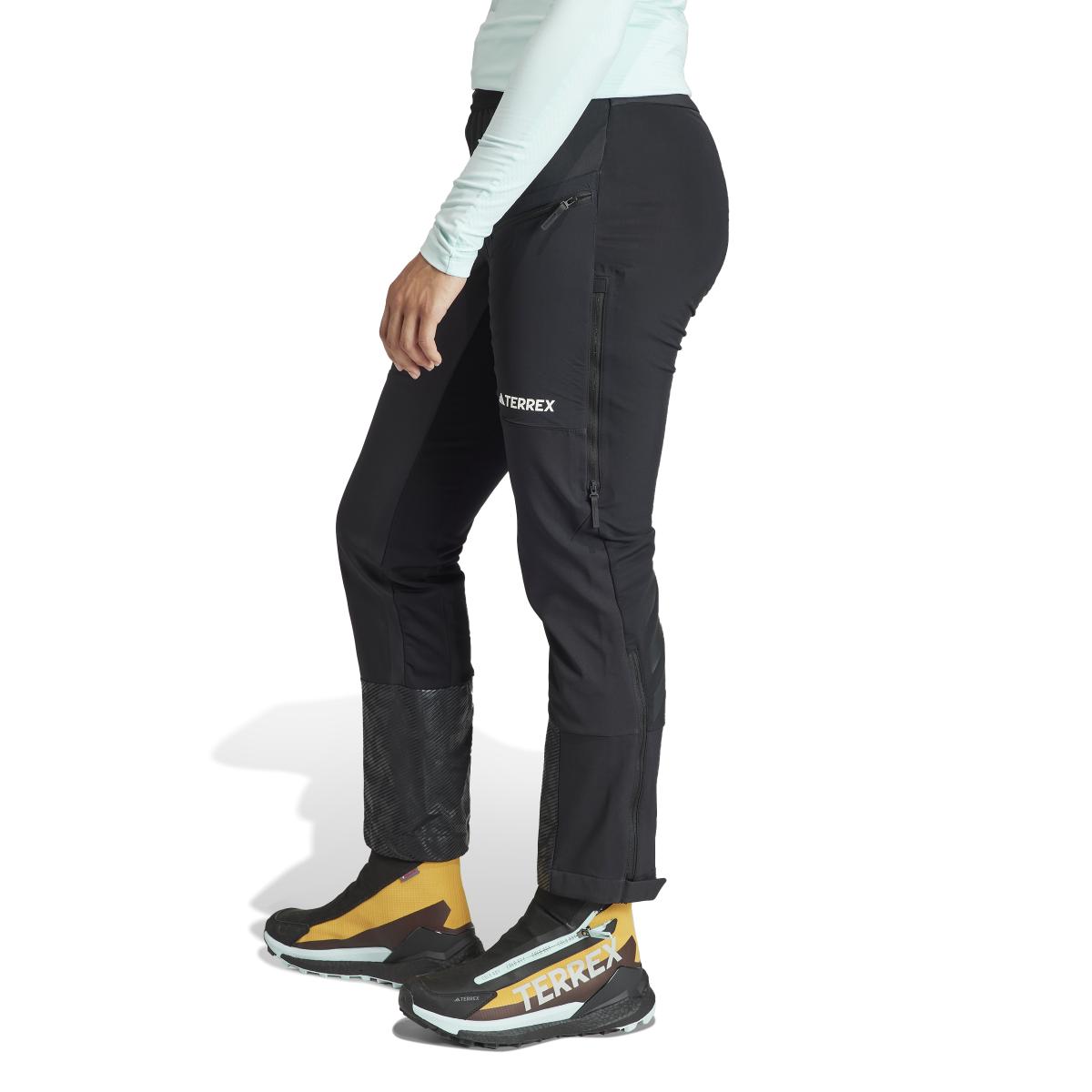 product/a/d/adidas_ib1169_3_apparel_on_model_standard_view_white.jpg