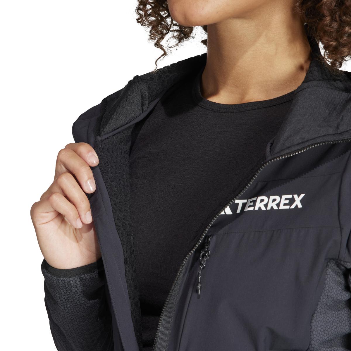 product/a/d/adidas_ib1856_10_apparel_on_model_detail_view_2_white.jpg