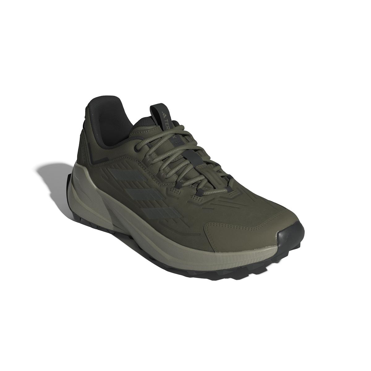 product/a/d/adidas_id0887_6_footwear_photography_front_lateral_top_view_white-nw091625.jpg