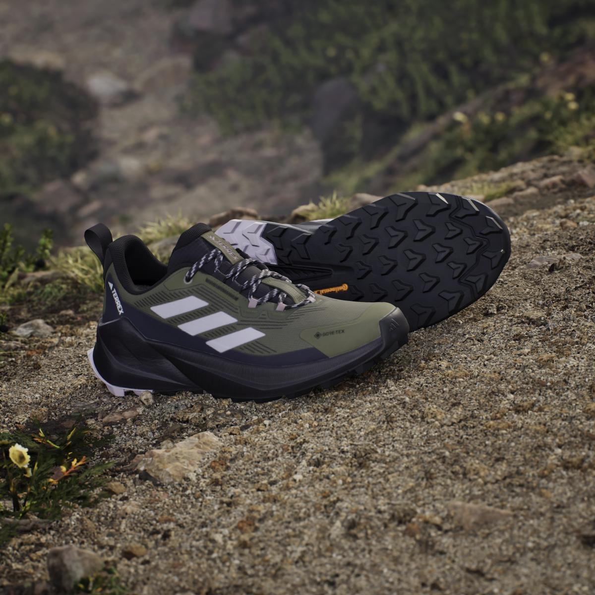 product/a/d/adidas_id0906_21_footwear_photography_heromrktng_view_8.jpg