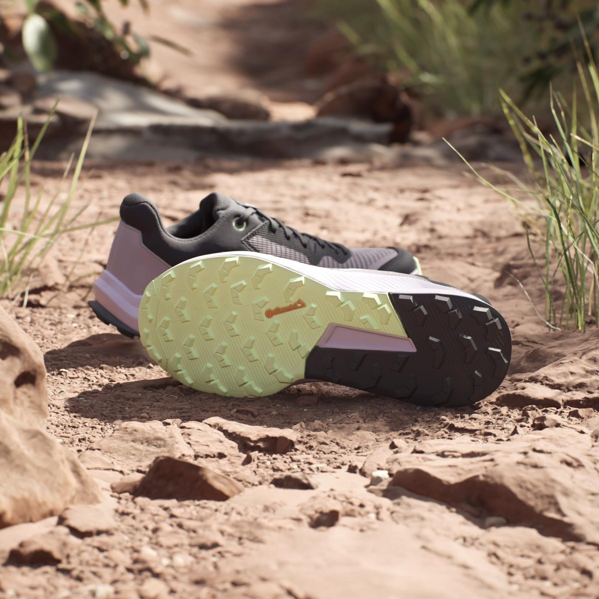 product/a/d/adidas_id2505_17_footwear_photography_heromrktng_view_4.jpg