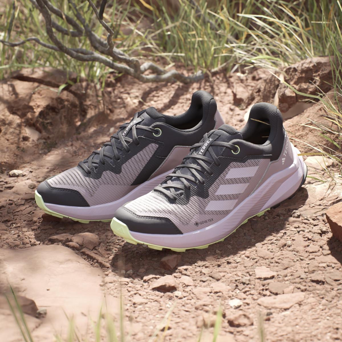 product/a/d/adidas_id2505_18_footwear_photography_heromrktng_view_5.jpg