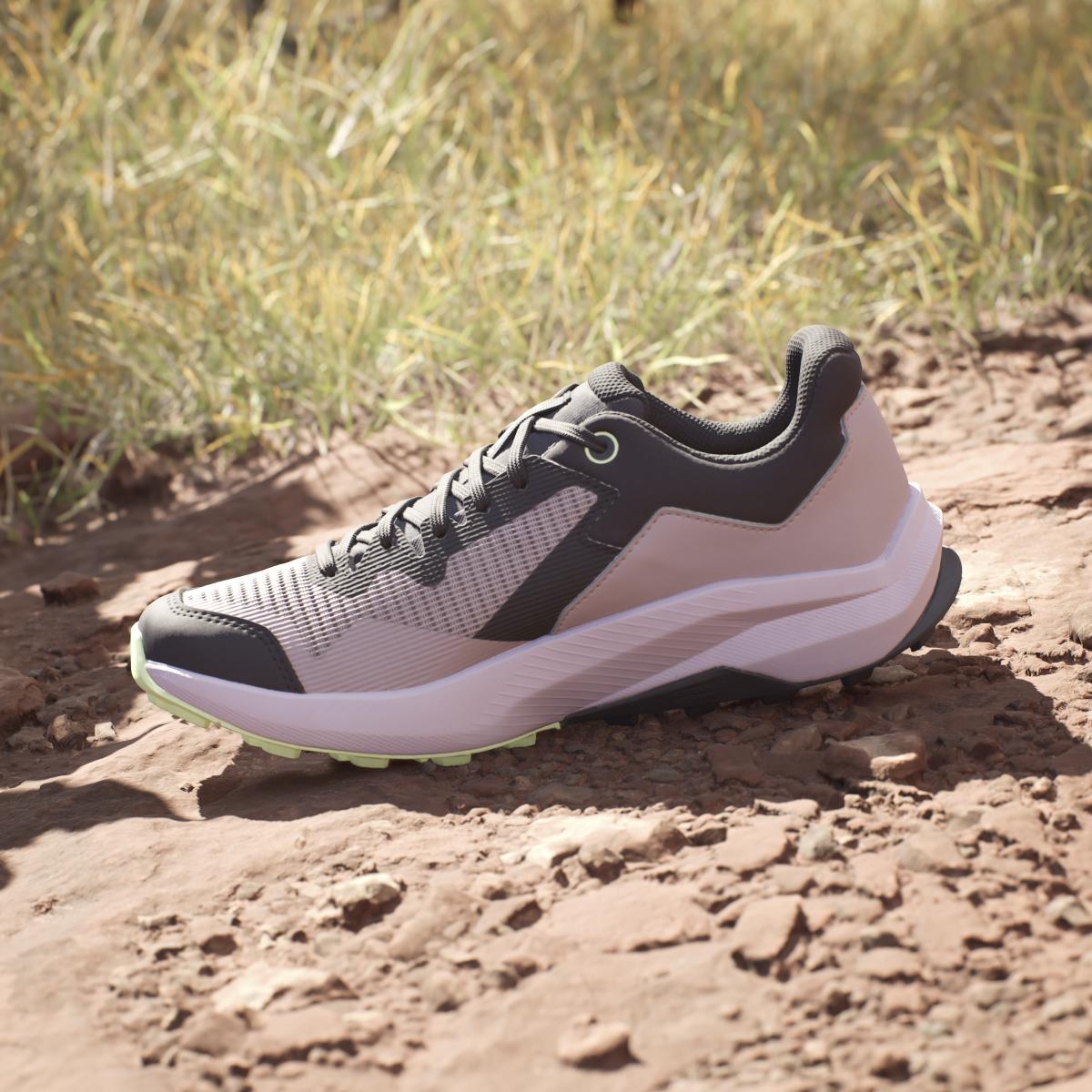 product/a/d/adidas_id2505_20_footwear_photography_heromrktng_view_7.jpg