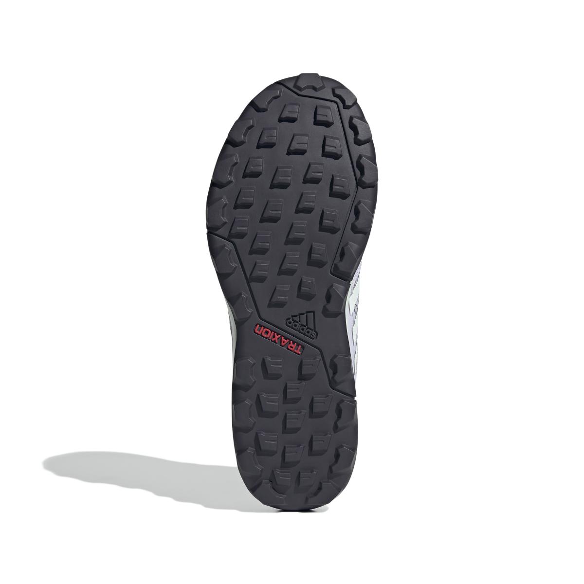product/a/d/adidas_id7708_4_footwear_photography_bottom_view_white.jpg