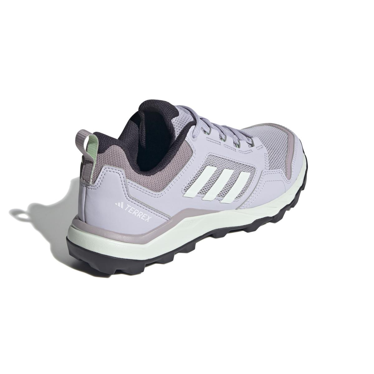 product/a/d/adidas_id7708_7_footwear_photography_back_lateral_top_view_white.jpg