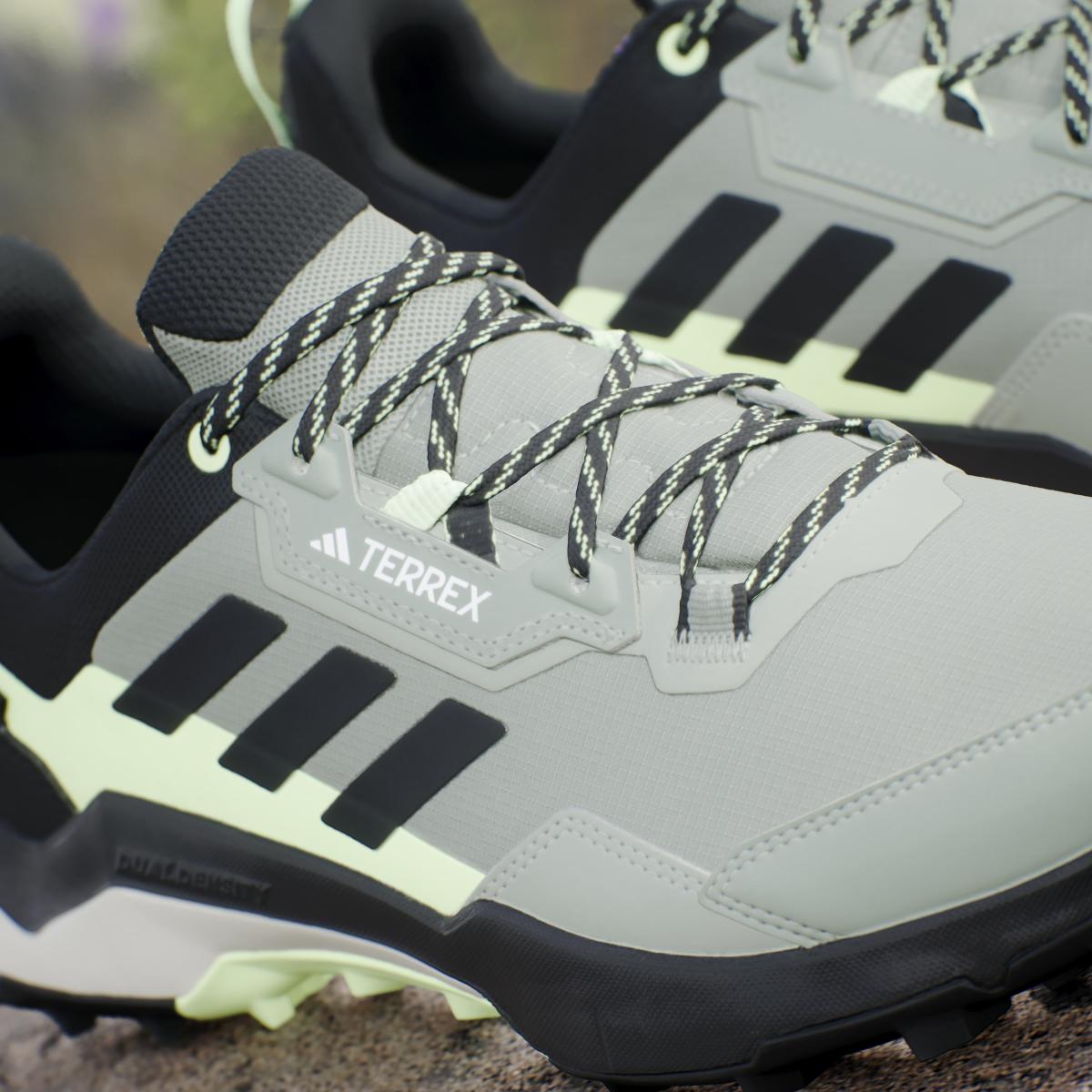 product/a/d/adidas_ie2569_24_footwear_photography_heromrktng_view_9.jpg