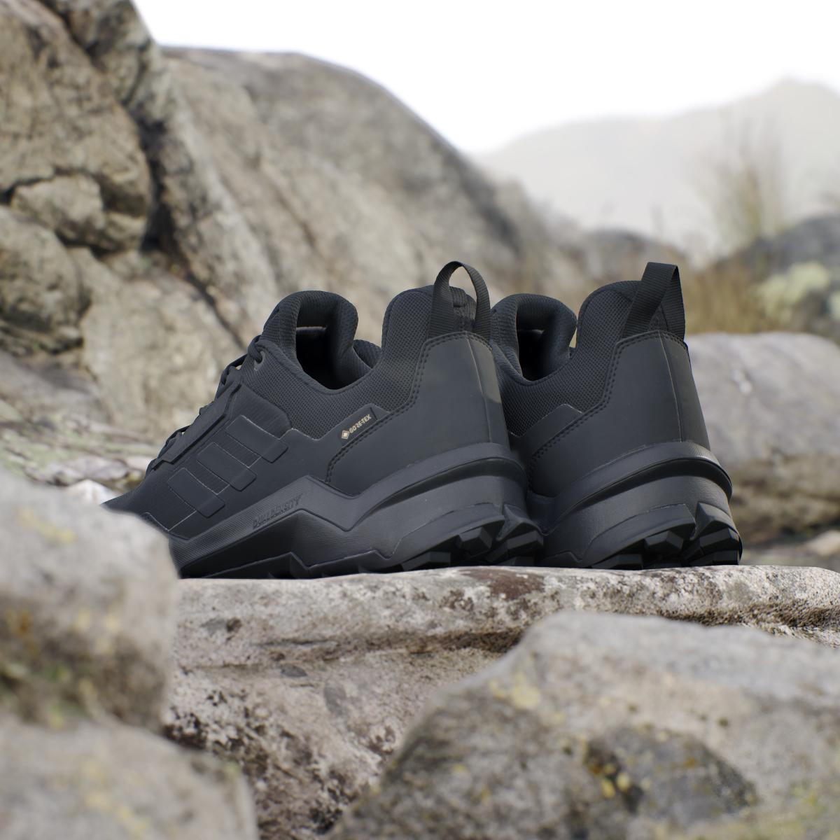 product/a/d/adidas_ie2570_19_footwear_photography_heromrktng_view_6.jpg