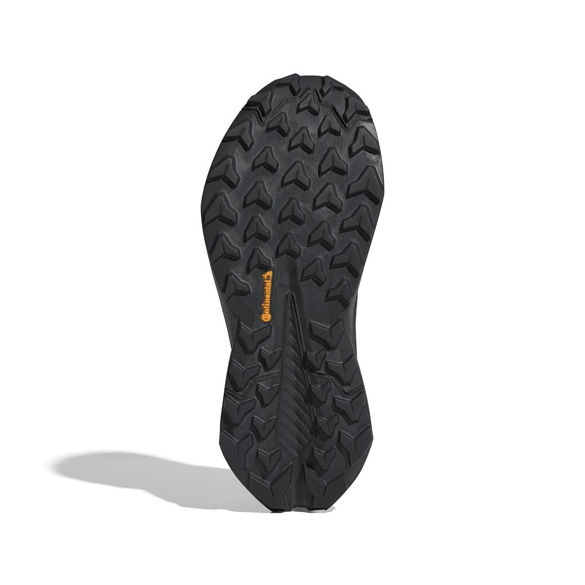 product/a/d/adidas_ie5154_4_footwear_photography_bottom_view_white.jpg