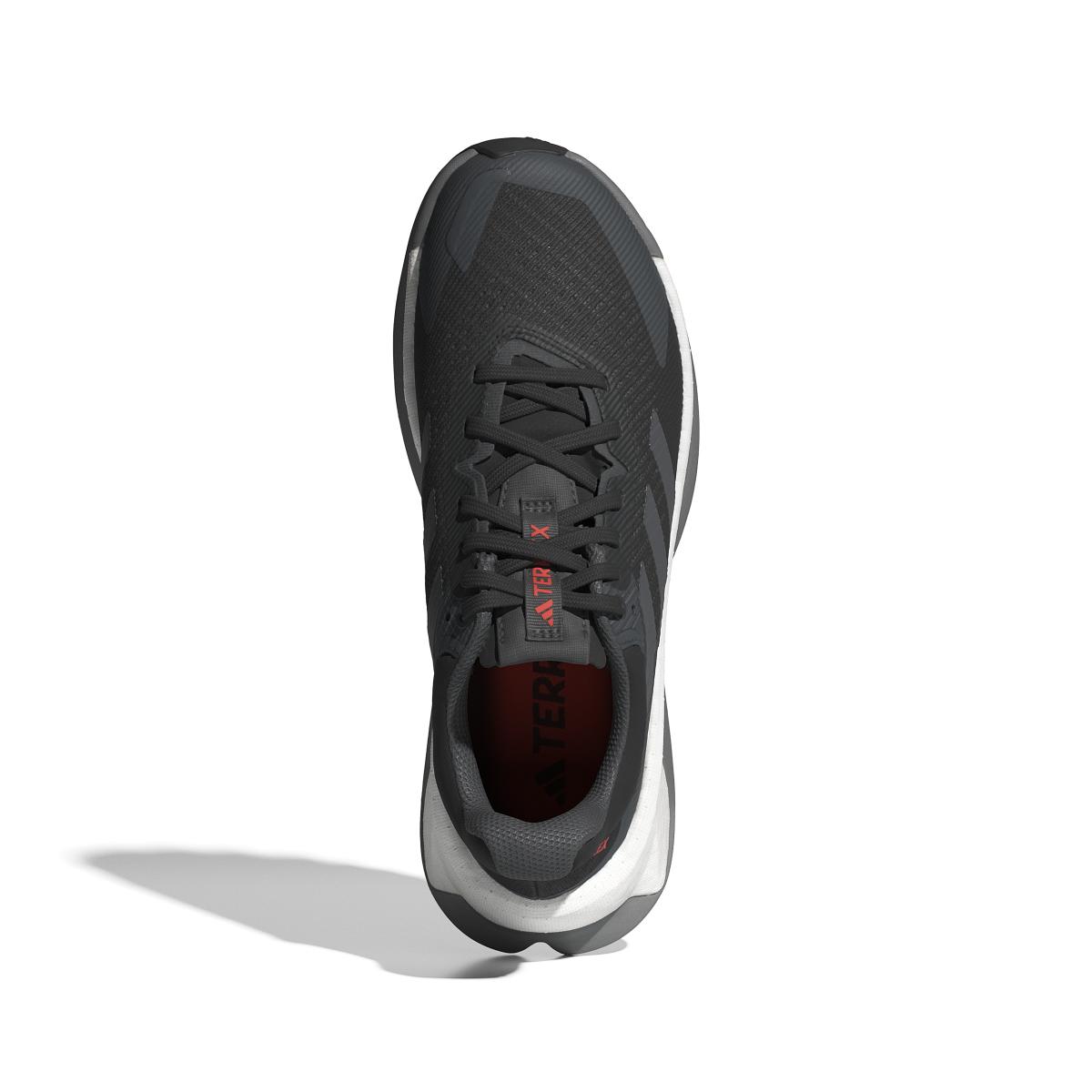 product/a/d/adidas_ie8456_3_footwear_photography_top_portrait_view_white.jpg