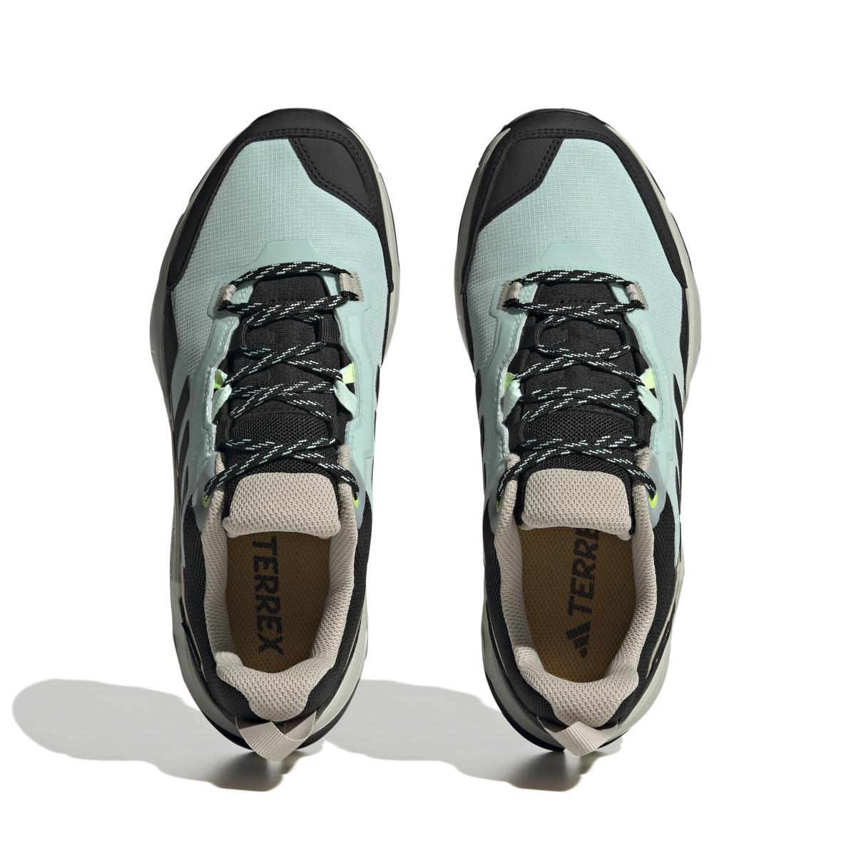 product/a/d/adidas_if4861_3_footwear_photography_top_portrait_view_white-nw091625.jpg