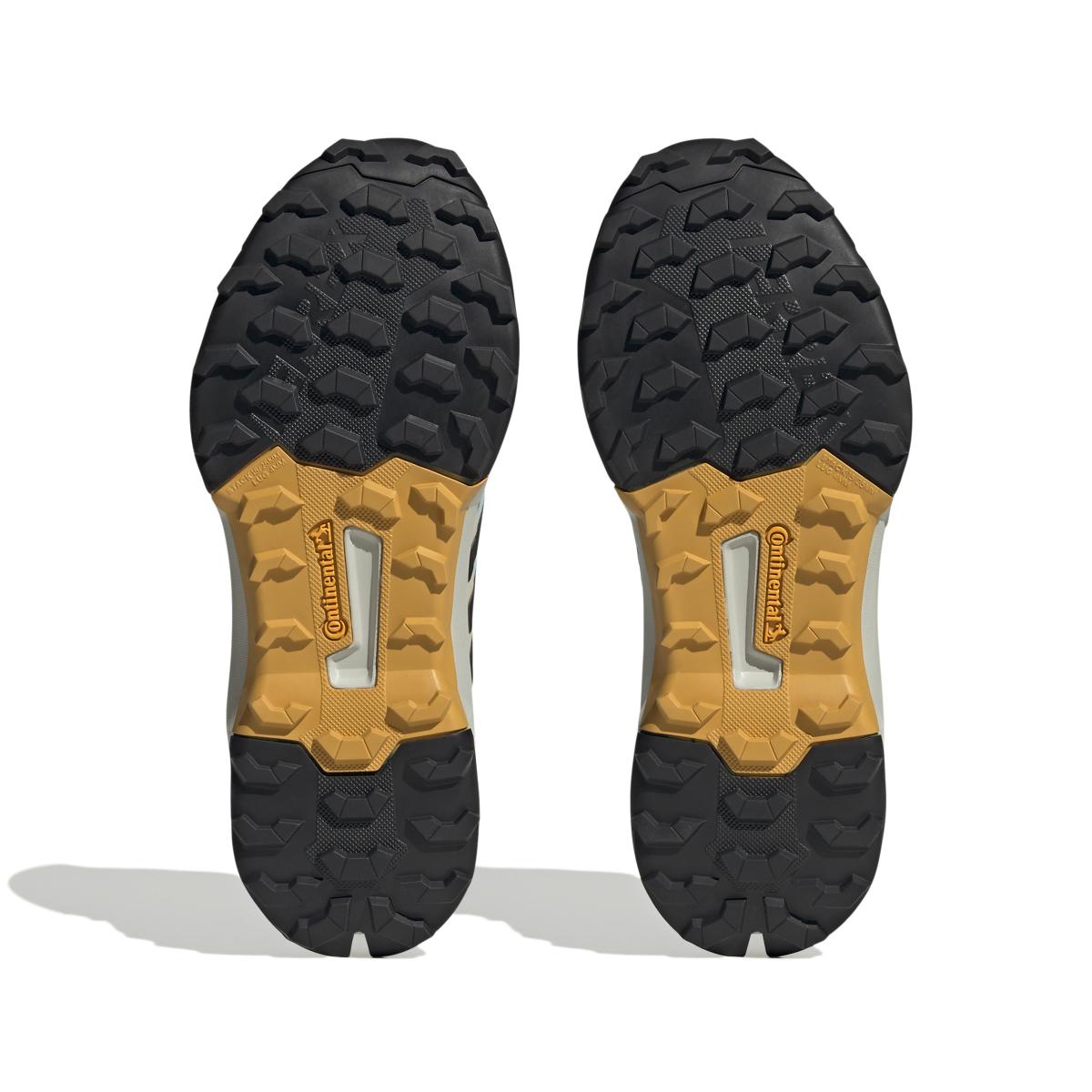 product/a/d/adidas_if4861_4_footwear_photography_bottom_view_white-nw091625.jpg