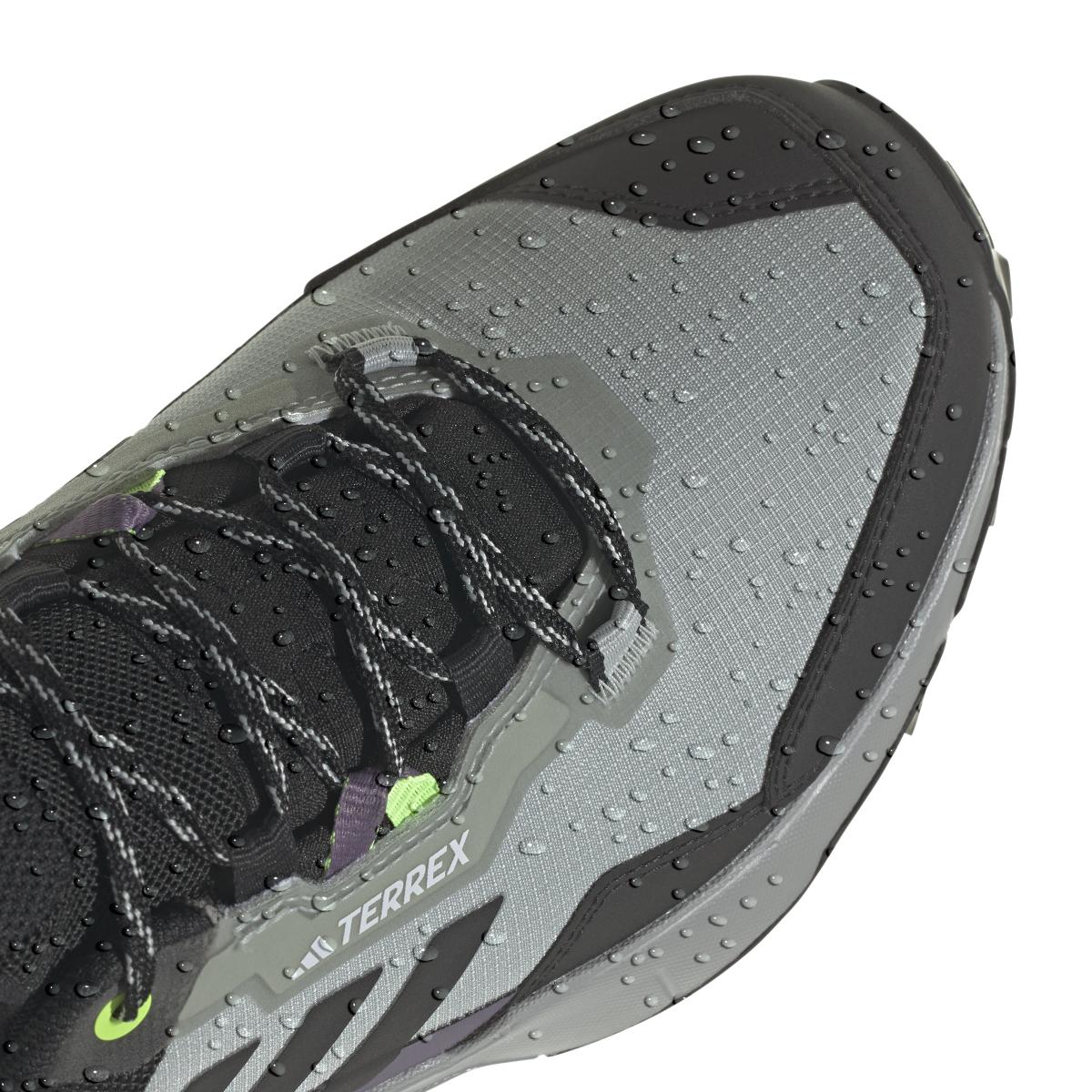 product/a/d/adidas_if4863_8_footwear_photography_detail_view_1_white-nw091625.jpg