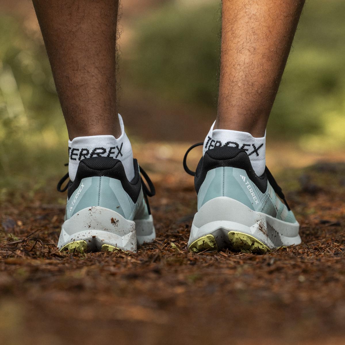 product/a/d/adidas_if5004_19_footwear_photography_heromrktng_view_3-nw091625.jpg
