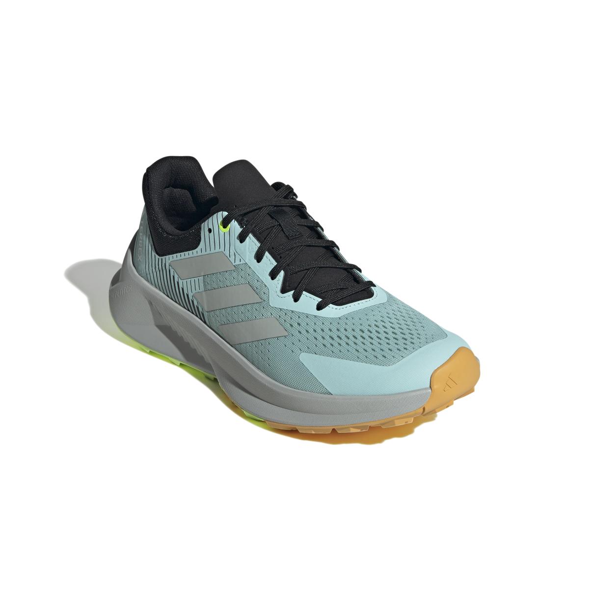 product/a/d/adidas_if5004_6_footwear_photography_front_lateral_top_view_white-nw091625.jpg