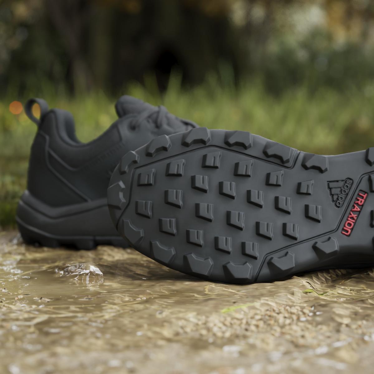 product/a/d/adidas_if5027_24_footwear_photography_heromrktng_view_11-nw110824.jpg
