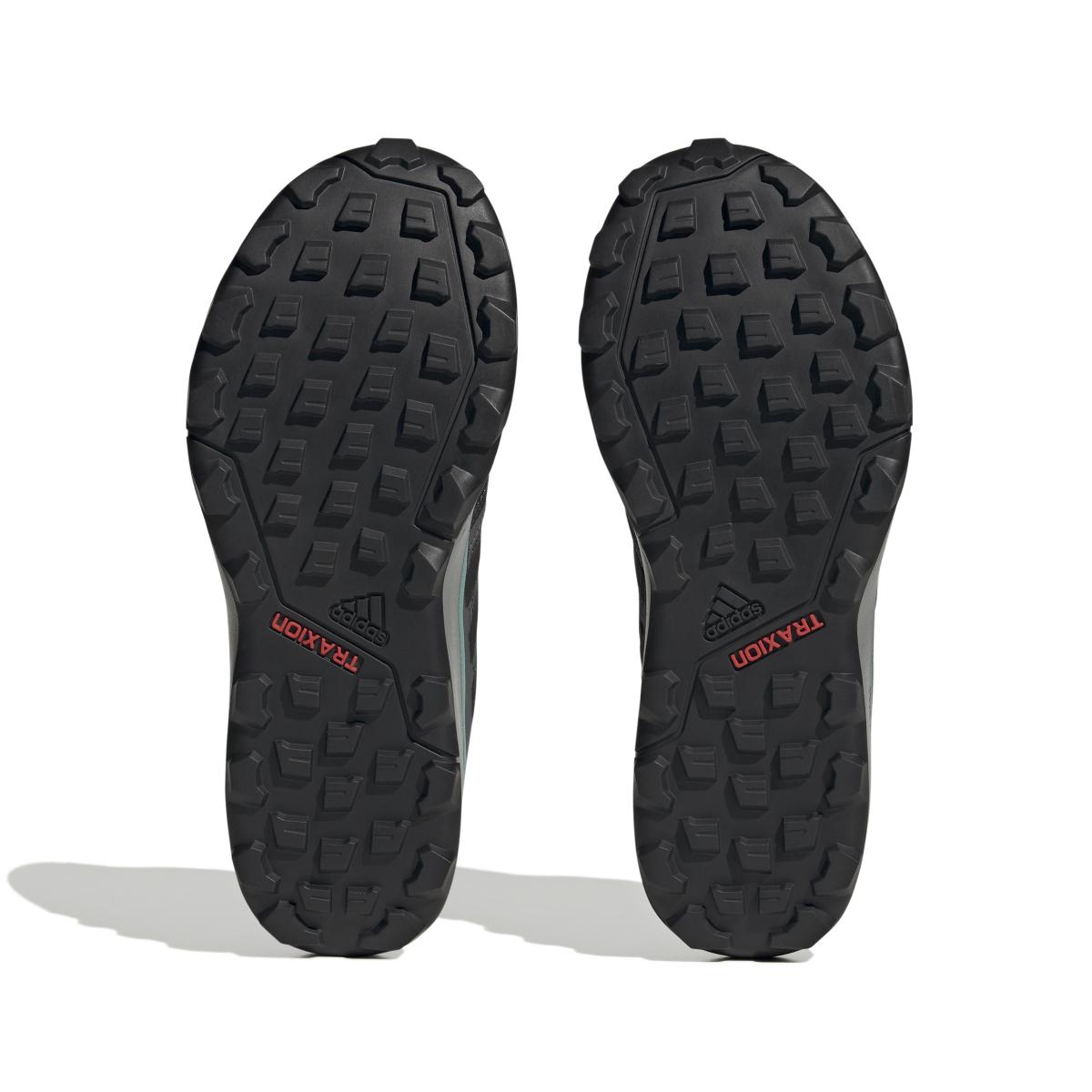 product/a/d/adidas_if5028_4_footwear_photography_bottom_view_white.jpg