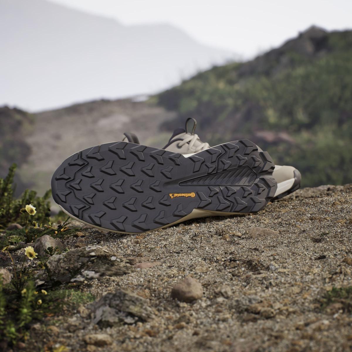 product/a/d/adidas_if6543_15_footwear_photography_heromrktng_view_4-nw091625.jpg