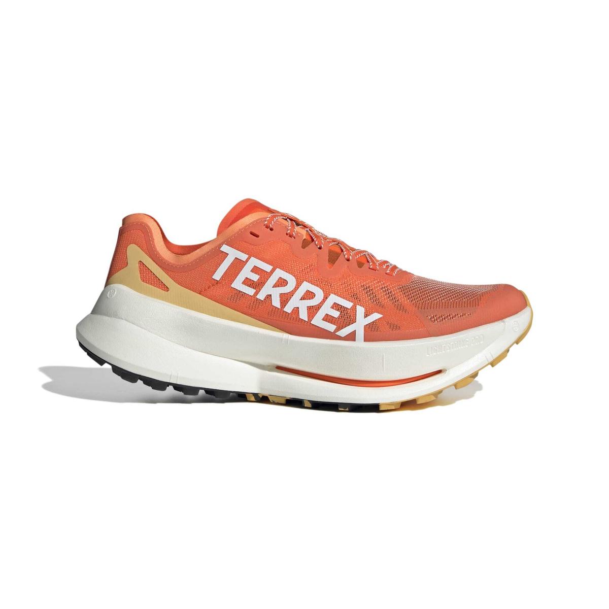 product/a/d/adidas_if6594_1_footwear_photography_side_lateral_center_view_white.jpg