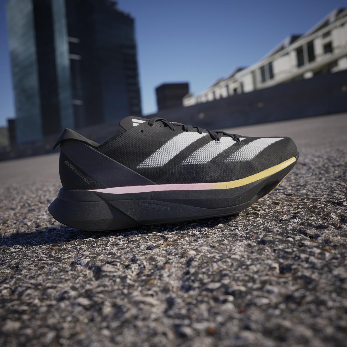 product/a/d/adidas_ig6431_16_footwear_photography_heromrktng_view_3.jpg