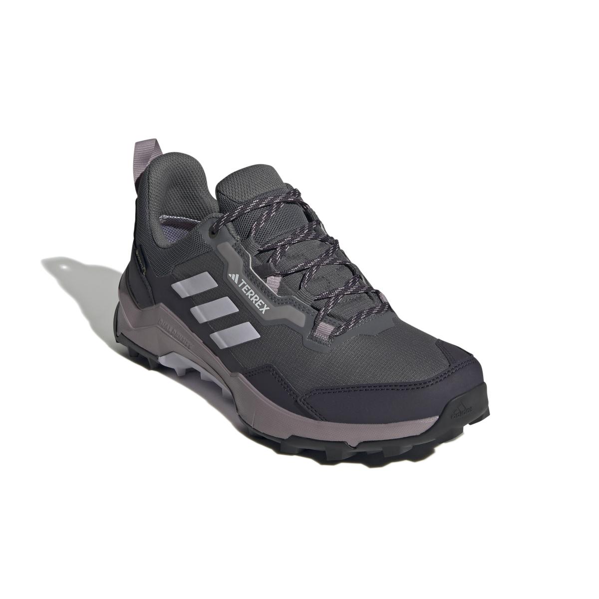 product/a/d/adidas_ig6580_6_footwear_photography_front_lateral_top_view_white.jpg