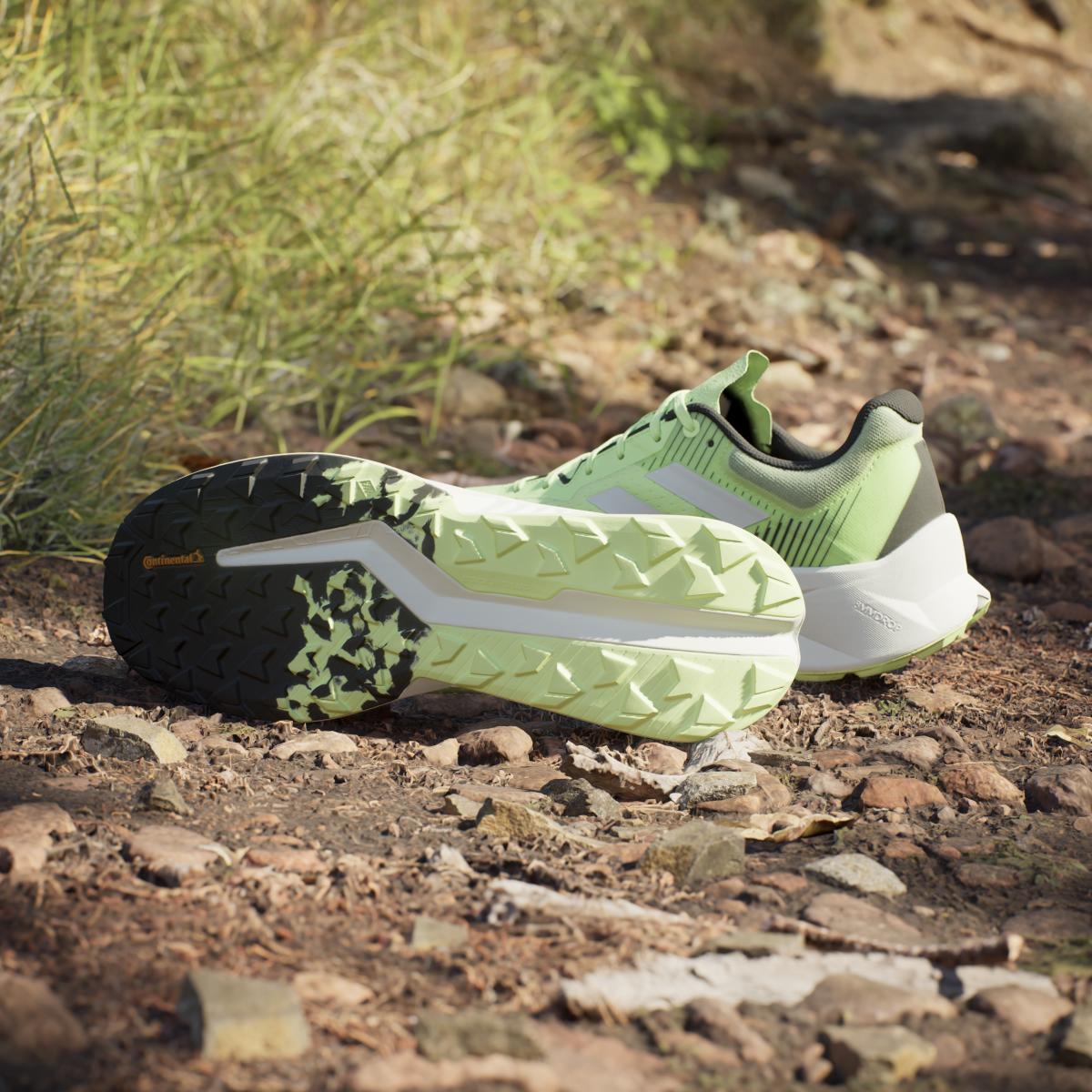 product/a/d/adidas_ig8026_17_footwear_photography_heromrktng_view_4_white-nw031524.jpg