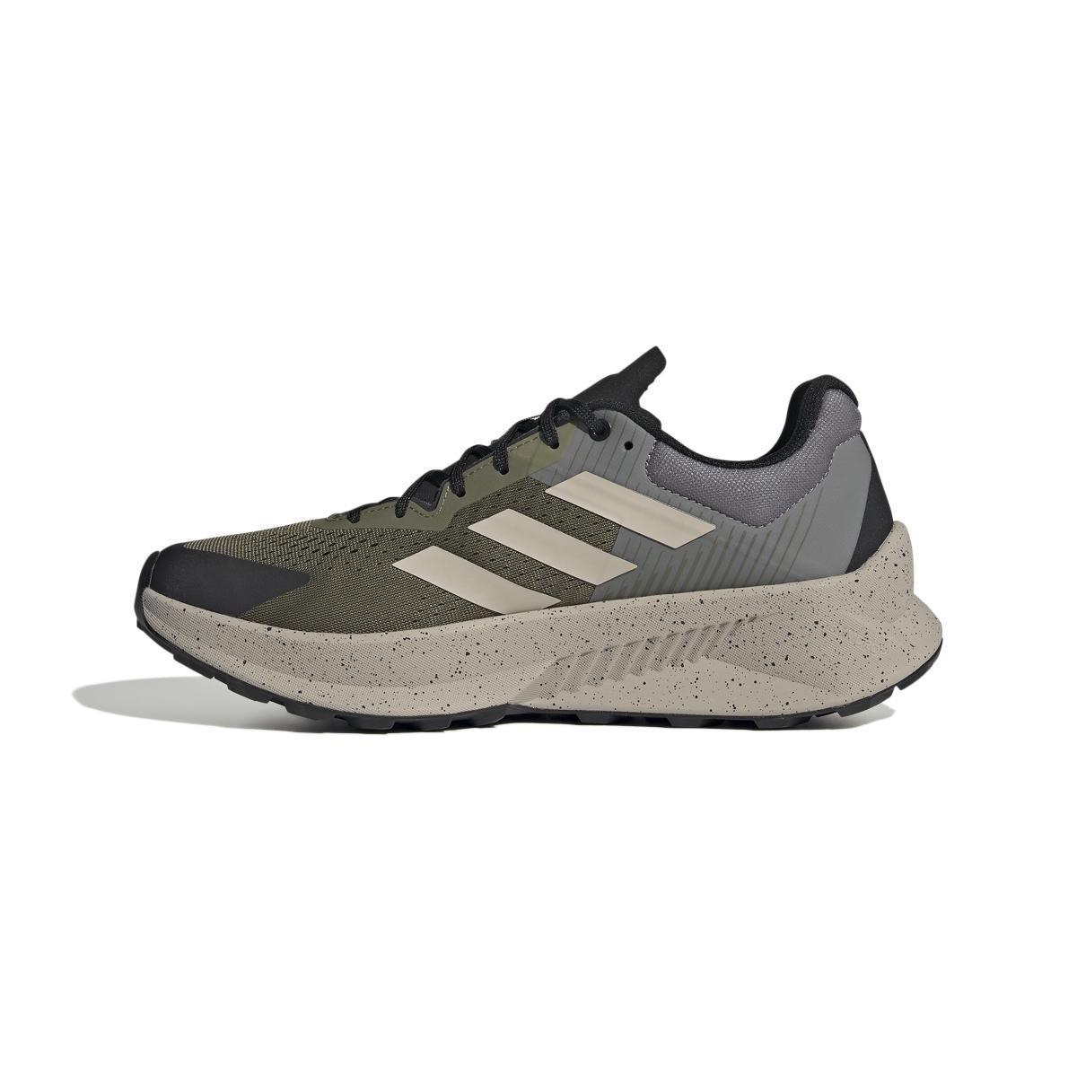 product/a/d/adidas_ig8923_5_footwear_photography_side_medial_center_view_white.jpg