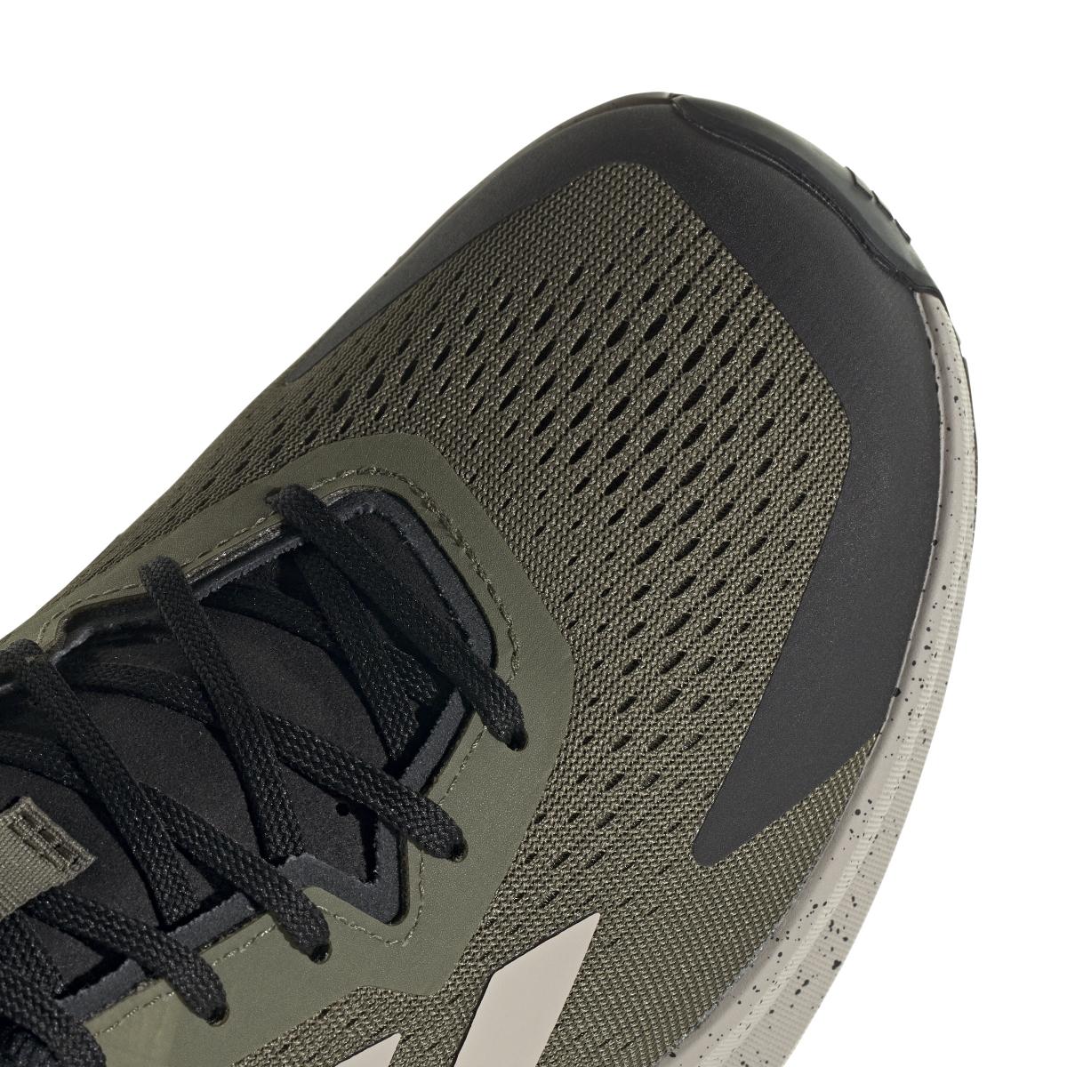 product/a/d/adidas_ig8923_8_footwear_photography_detail_view_1_white.jpg