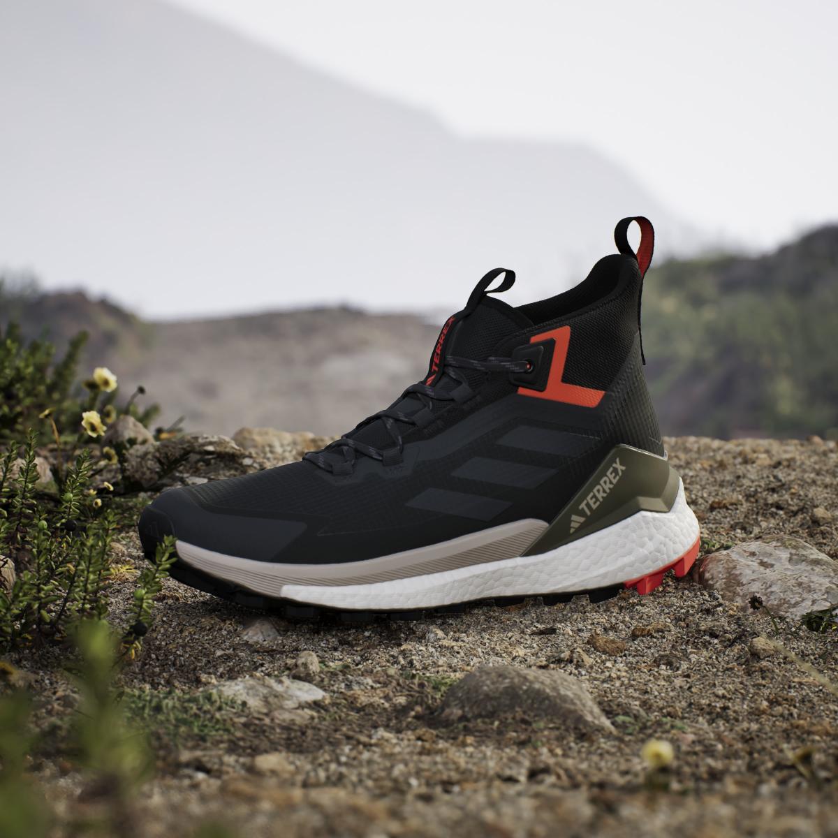 product/a/d/adidas_ih0669_20_footwear_photography_heromrktng_view_7-nw091625.jpg
