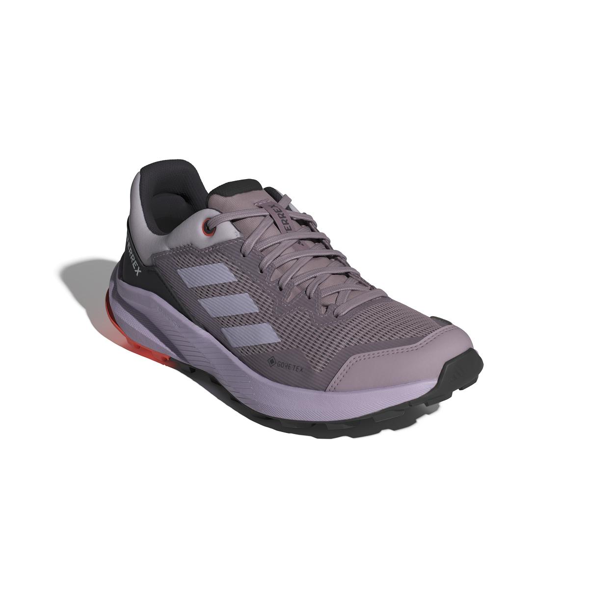 product/a/d/adidas_ih0983_6_footwear_photography_front_lateral_top_view_white.jpg