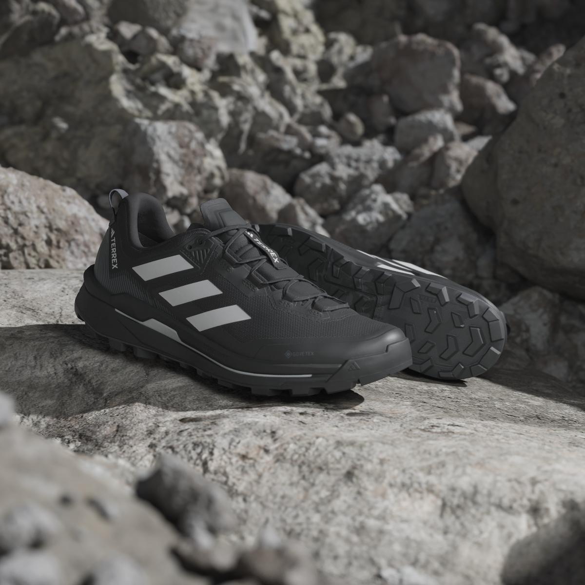 product/a/d/adidas_ih1090_21_footwear_photography_heromrktng_view_8-nw091625.jpg