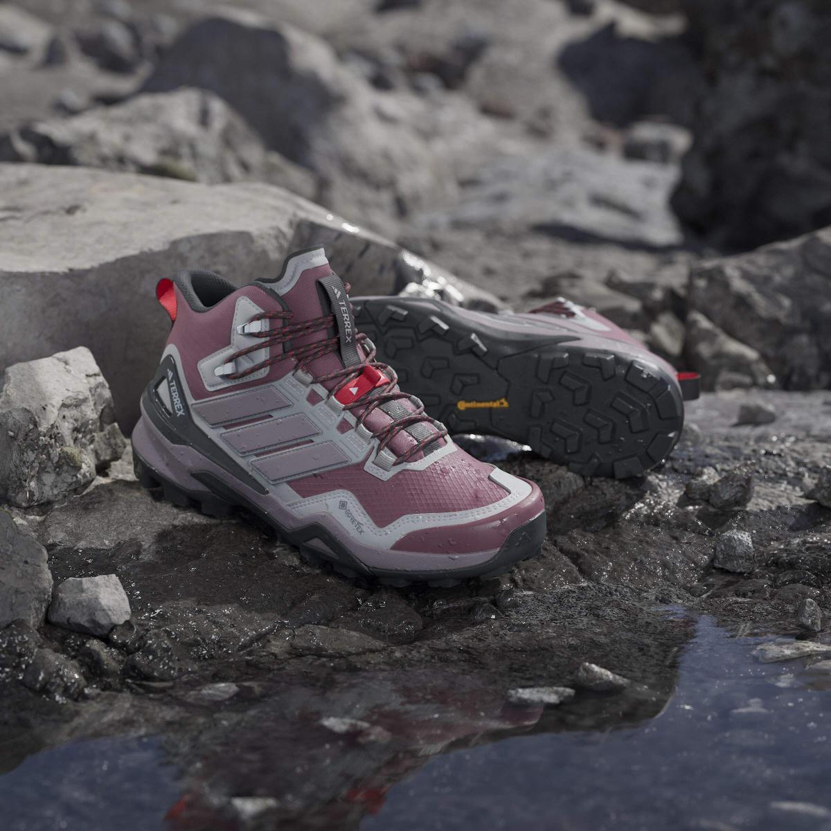 product/a/d/adidas_ih2806_20_footwear_photography_heromrktng_view_8-nw091625.jpg