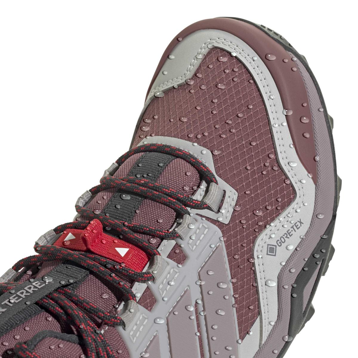 product/a/d/adidas_ih2806_8_footwear_photography_detail_view_1_white-nw091625.jpg