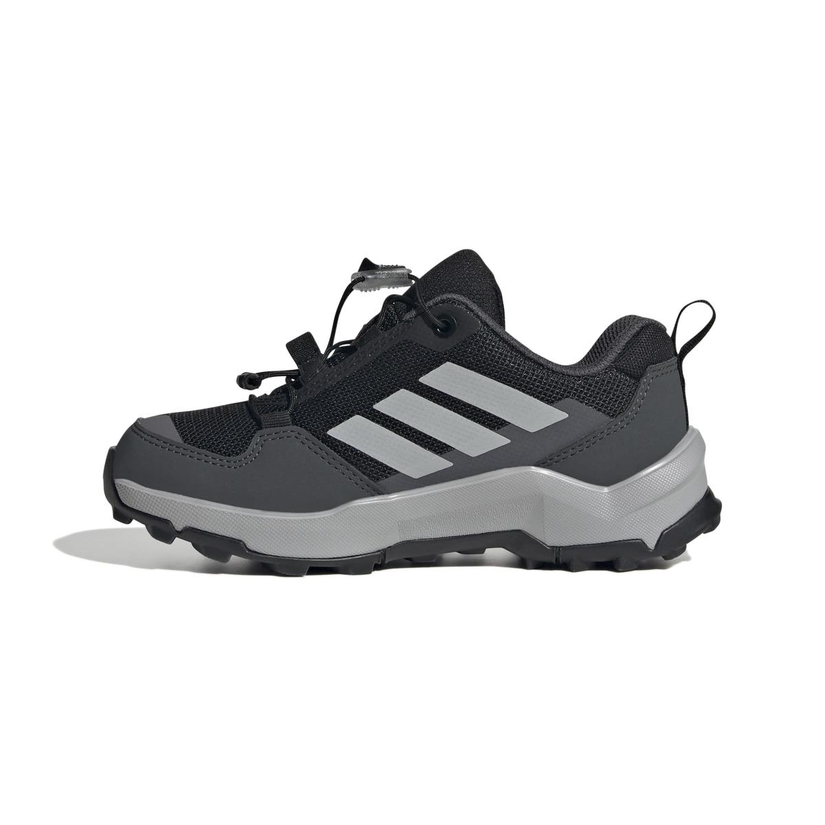 product/a/d/adidas_ih2875_5_footwear_photography_side_medial_center_view_white-nw091625.jpg