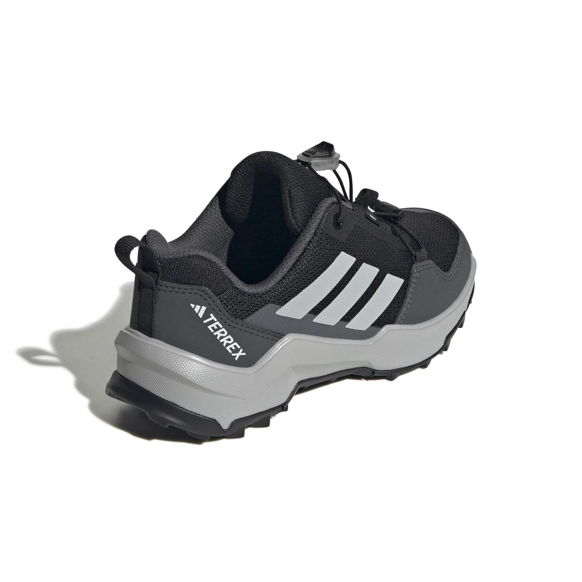 product/a/d/adidas_ih2875_7_footwear_photography_back_lateral_top_view_white-nw091625.jpg