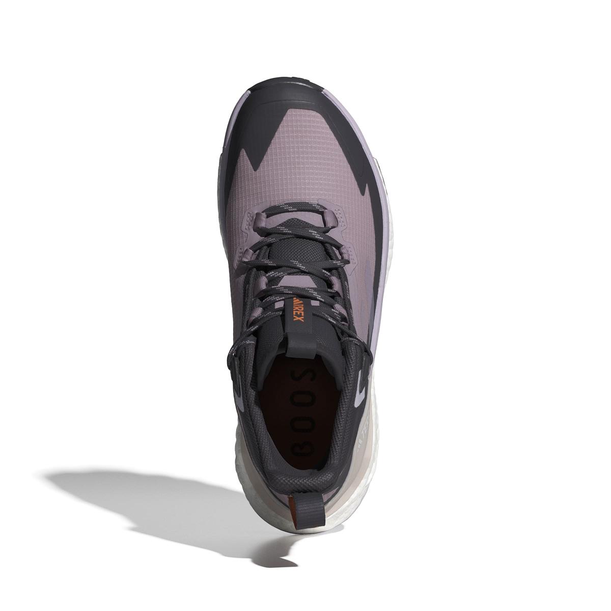 product/a/d/adidas_ih3532_3_footwear_photography_top_portrait_view_white-nw091625.jpg
