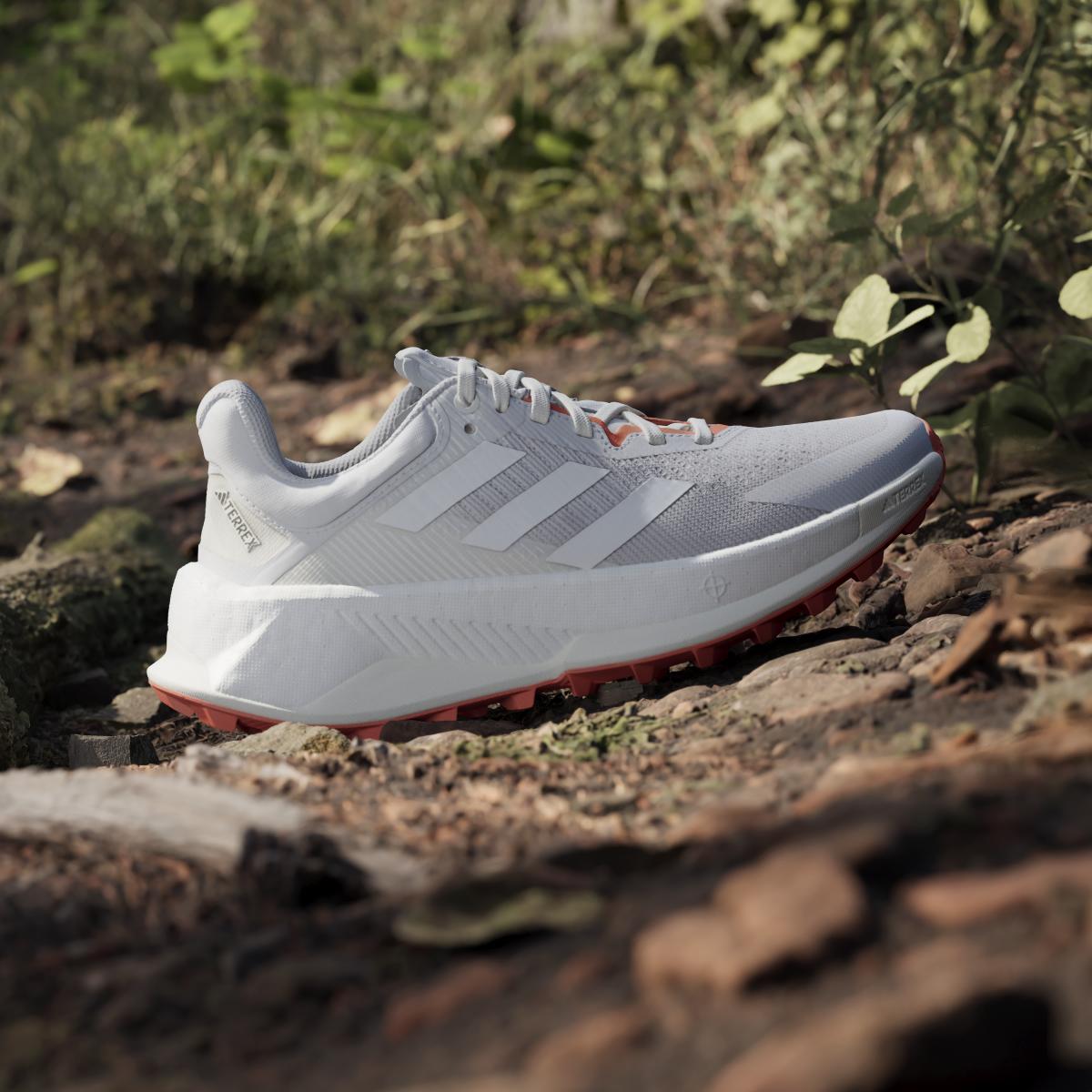 product/a/d/adidas_ih3791_16_footwear_photography_heromrktng_view_3-nw091625.jpg