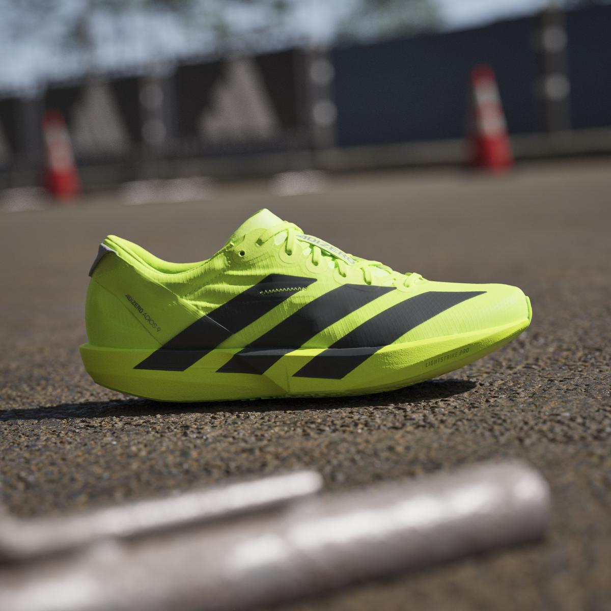 product/a/d/adidas_ih5067_16_footwear_photography_heromrktng_view_3-nw091625.jpg